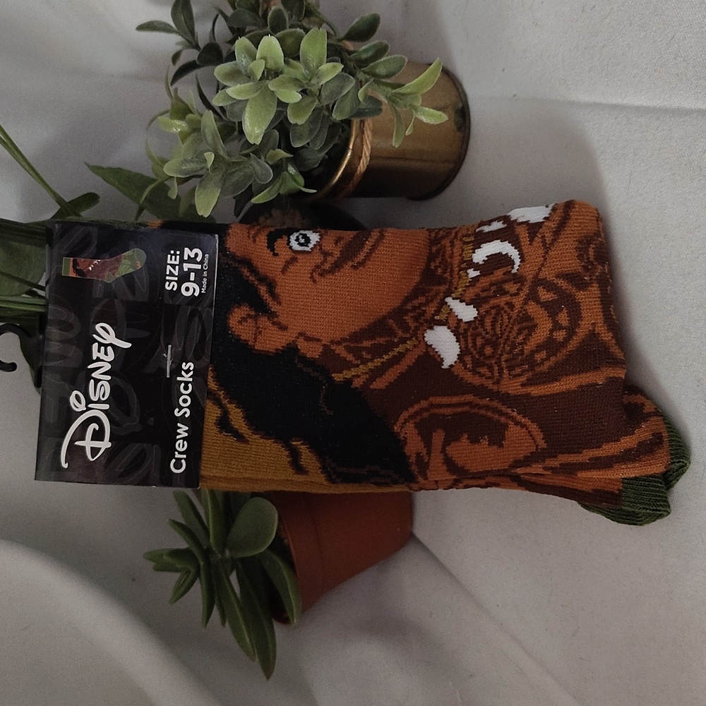 Disney Maui From Moana Crew Socks
